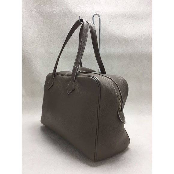 Hermes Victoria Leather Tourillon Clemence Handbag - Picture 2 of 6